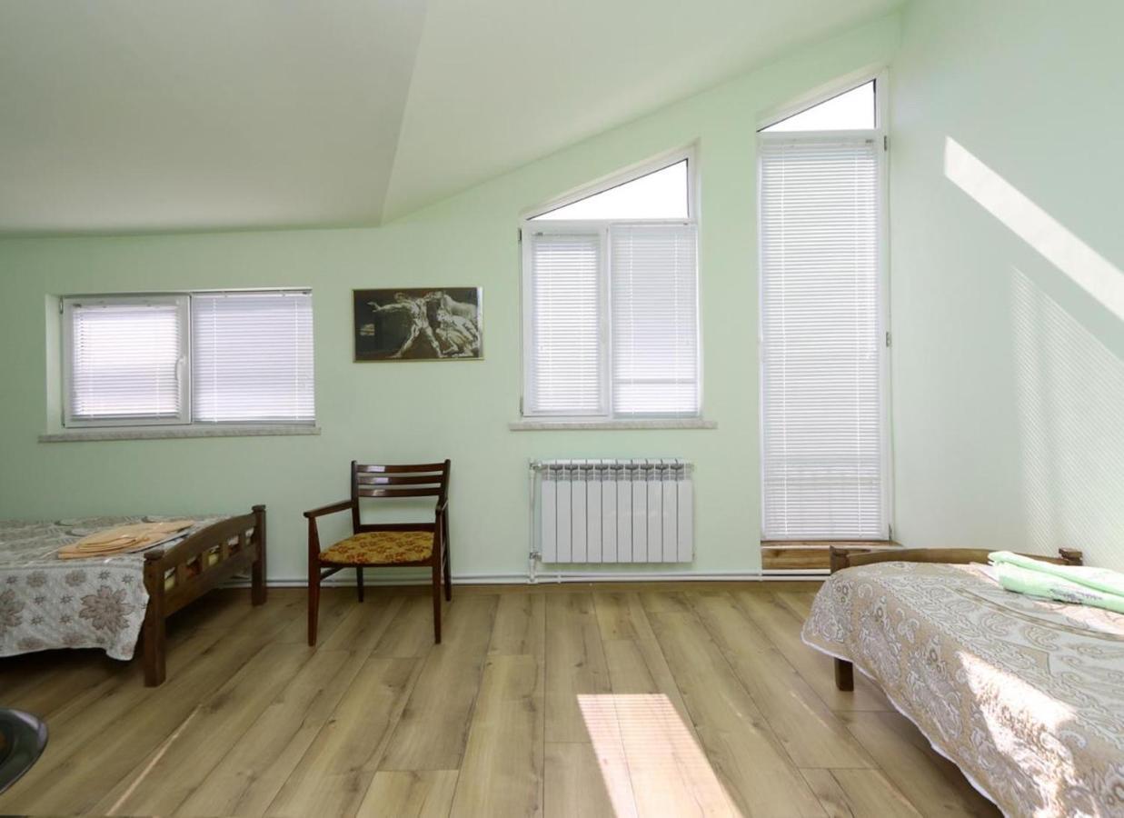 Commune Hotel Garni ภายนอก รูปภาพ