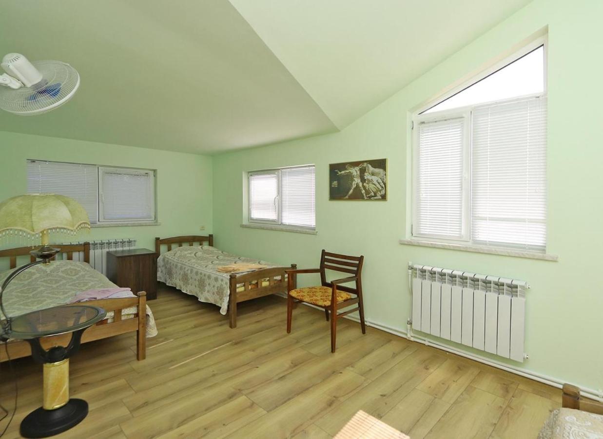 Commune Hotel Garni ภายนอก รูปภาพ