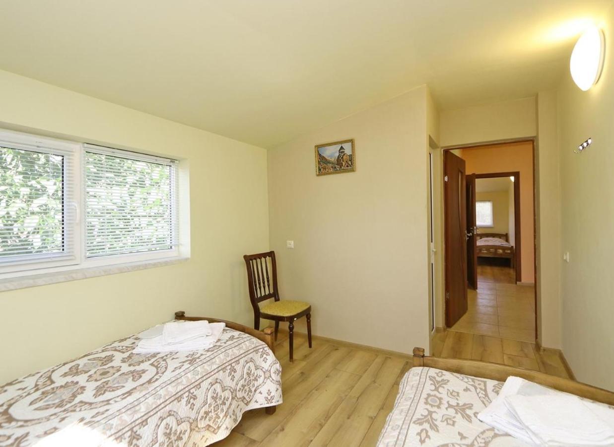 Commune Hotel Garni ภายนอก รูปภาพ
