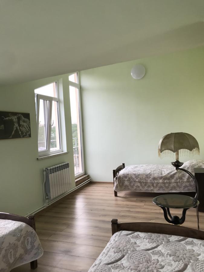 Commune Hotel Garni ภายนอก รูปภาพ